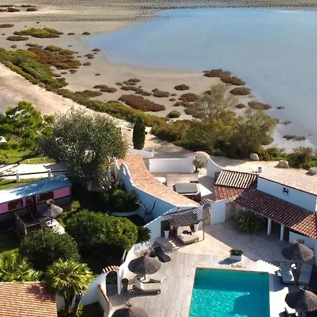 Hotel Mas Des Rieges & Saintes-Maries-de-la-Mer