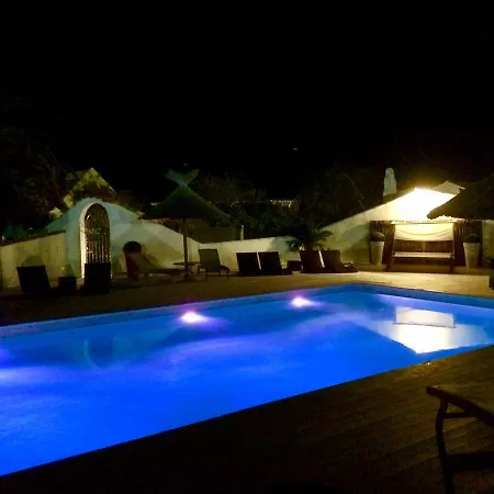 Hotel Mas Des Rieges & Saintes-Maries-de-la-Mer